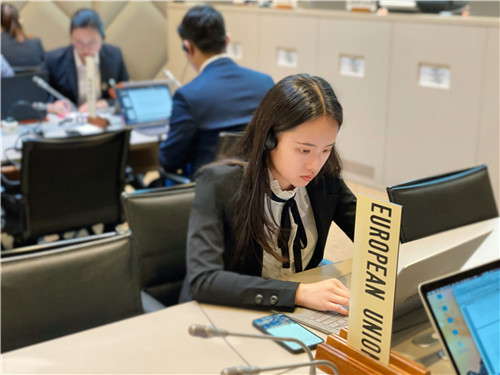 1621820970546071524.jpg 冉诗睿在WTO学习.jpg