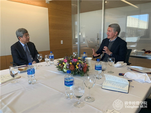 1555290028103071943.jpg 与学院顾问委员会委员、百事公司董事长兼首席执行官龙嘉德(Ramon Laguarta)交流_副本.jpg